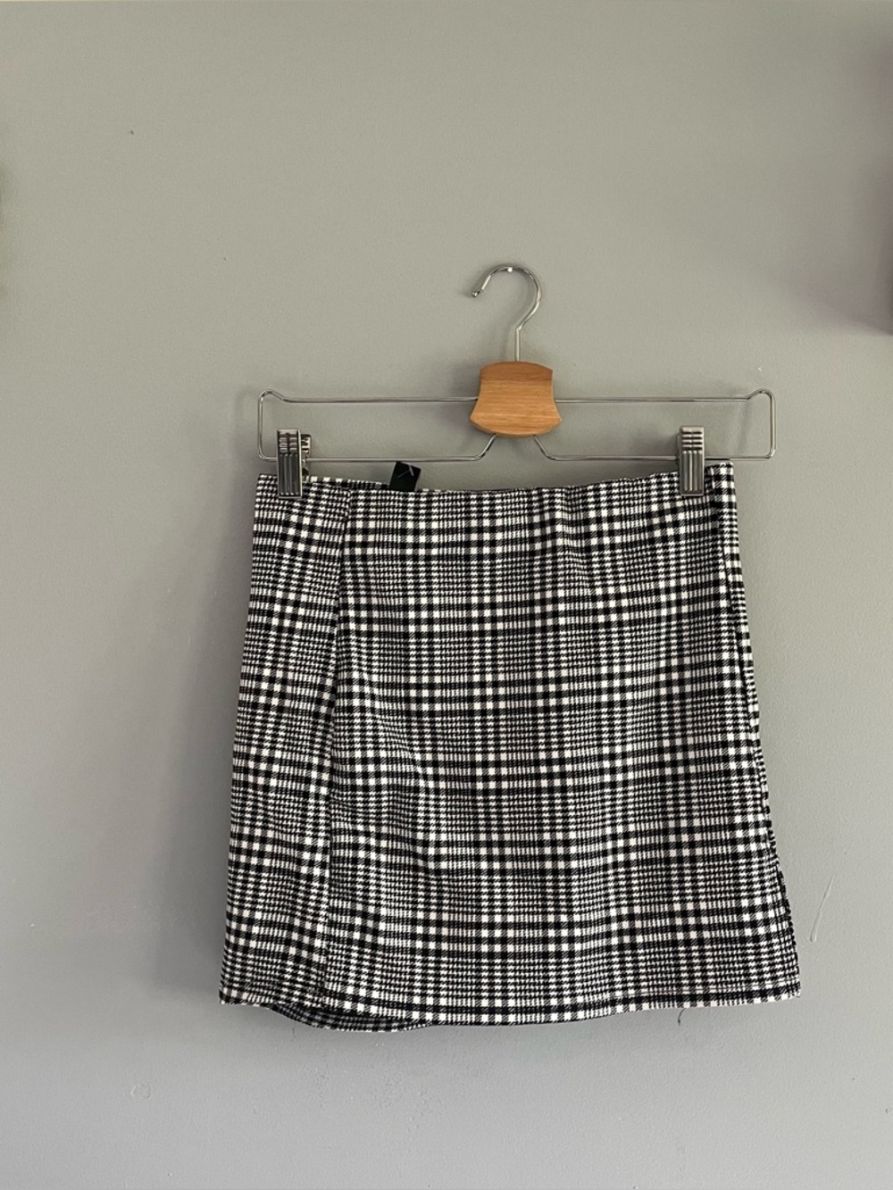 NWT Windsor Skort